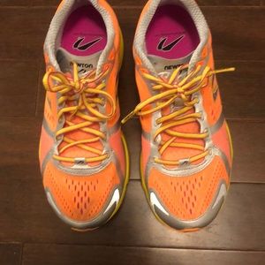 Newton Gravity IV running shoes size 9